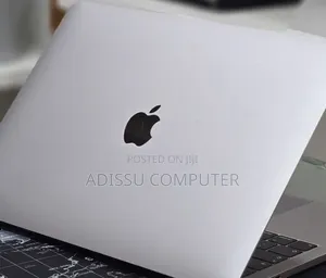 New Laptop Apple MacBook Pro 2019 16GB Intel Core i7 SSD 512GB