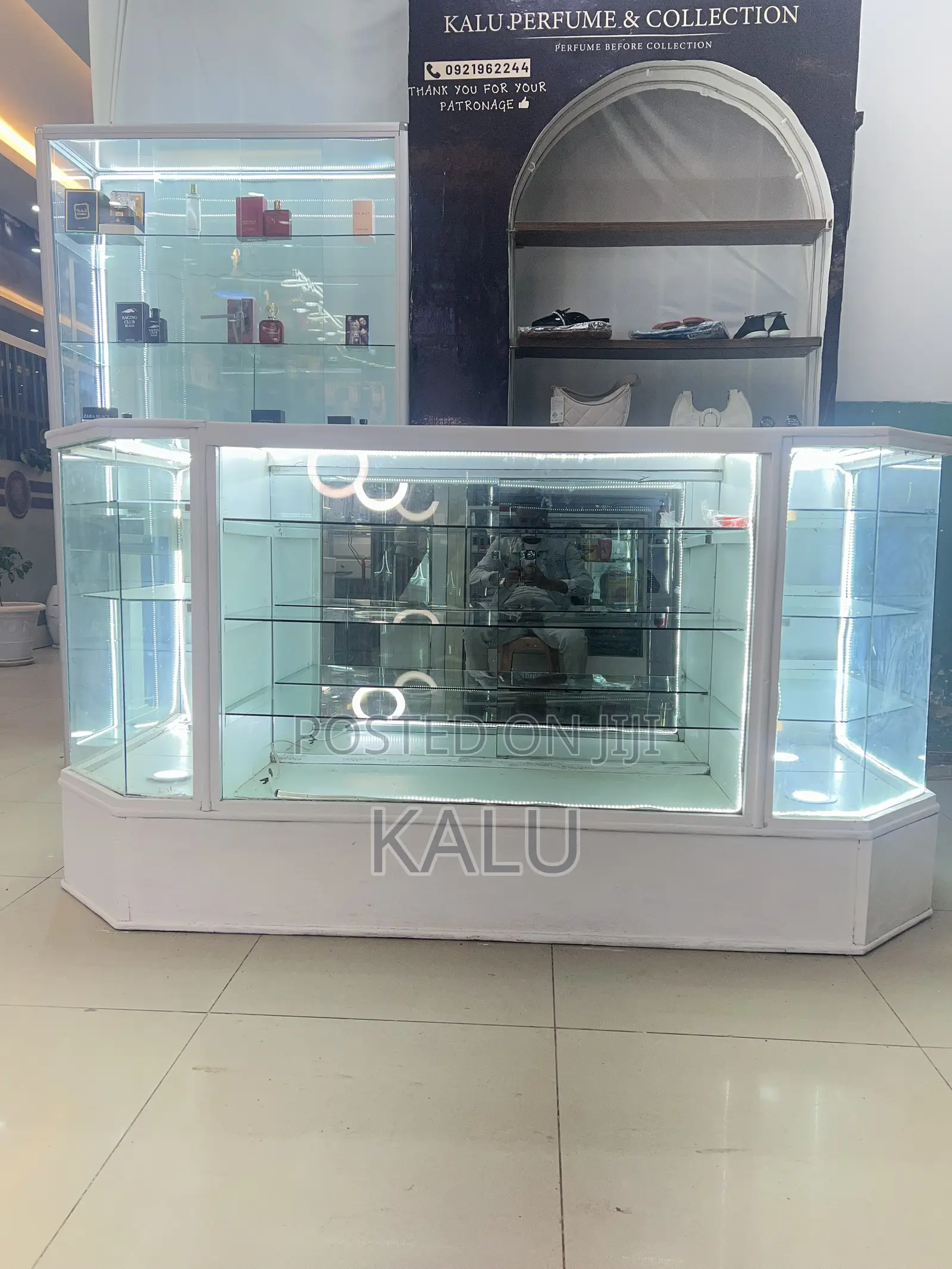 Display Cabinet