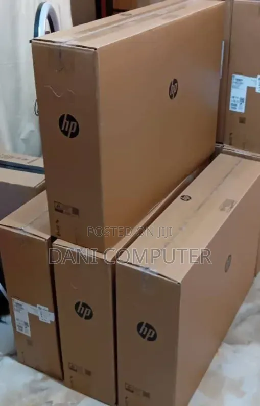 New HP 200 G4 22 All-in-One 16GB Intel Core i7 SSD 512GB