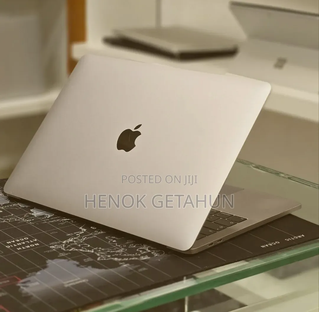 New Laptop Apple MacBook Pro 2019 16GB Intel Core i7 SSD 512GB