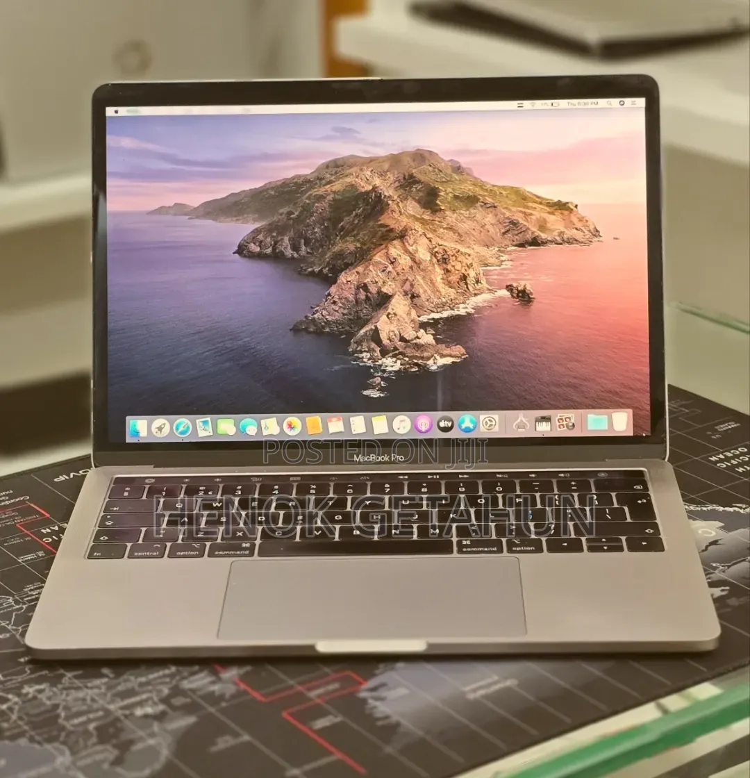New Laptop Apple MacBook Pro 2019 16GB Intel Core i7 SSD 512GB