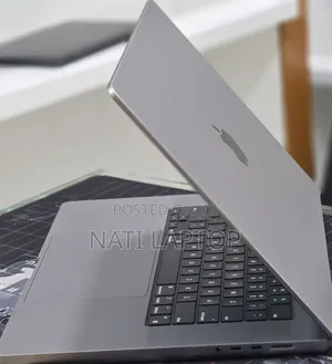 New Laptop Apple MacBook Pro 2023 M2 16GB Apple M2 SSD 512GB