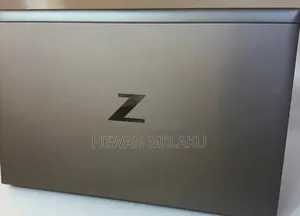 New Laptop HP ZBook Firefly G8 16GB Intel Core i7 SSD 512GB