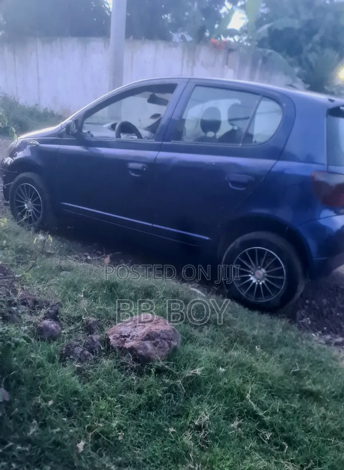 Toyota Vitz 2001 Blue