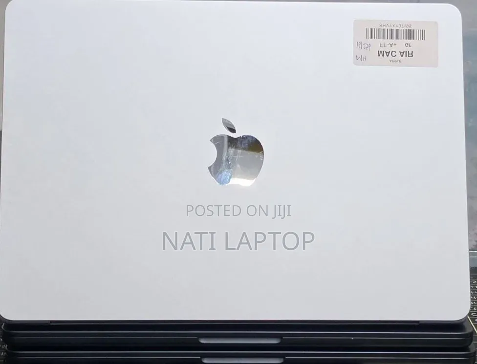 New Laptop Apple MacBook Air 2025 M4 16GB Apple M4 SSD 256GB