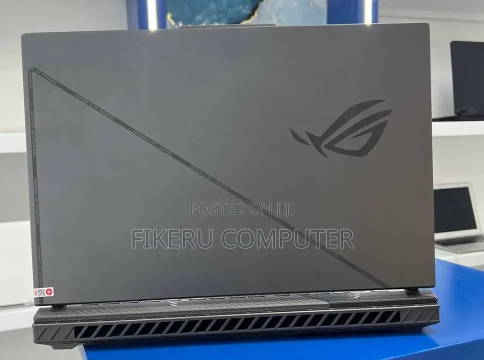 New Laptop Asus ROG Strix G15 16GB Intel Core i7 SSD 1T