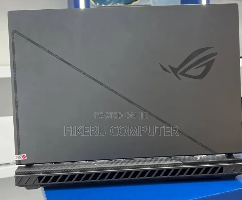 New Laptop Asus ROG Strix G15 16GB Intel Core i7 SSD 1T