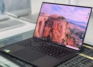New Laptop Dell Precision 5560 16GB Intel Core i9 SSD 512GB