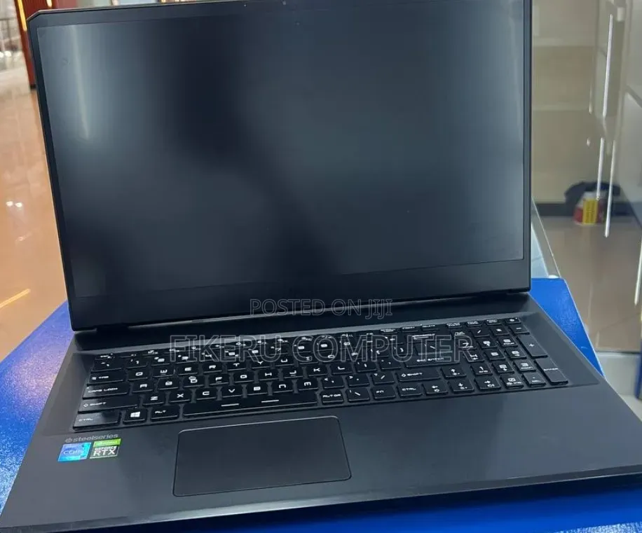 New Laptop MSI GP75 Leopard 16GB Intel Core i7 SSD 1T