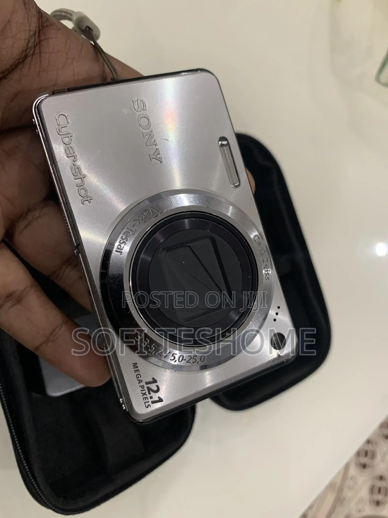 Digital Camera