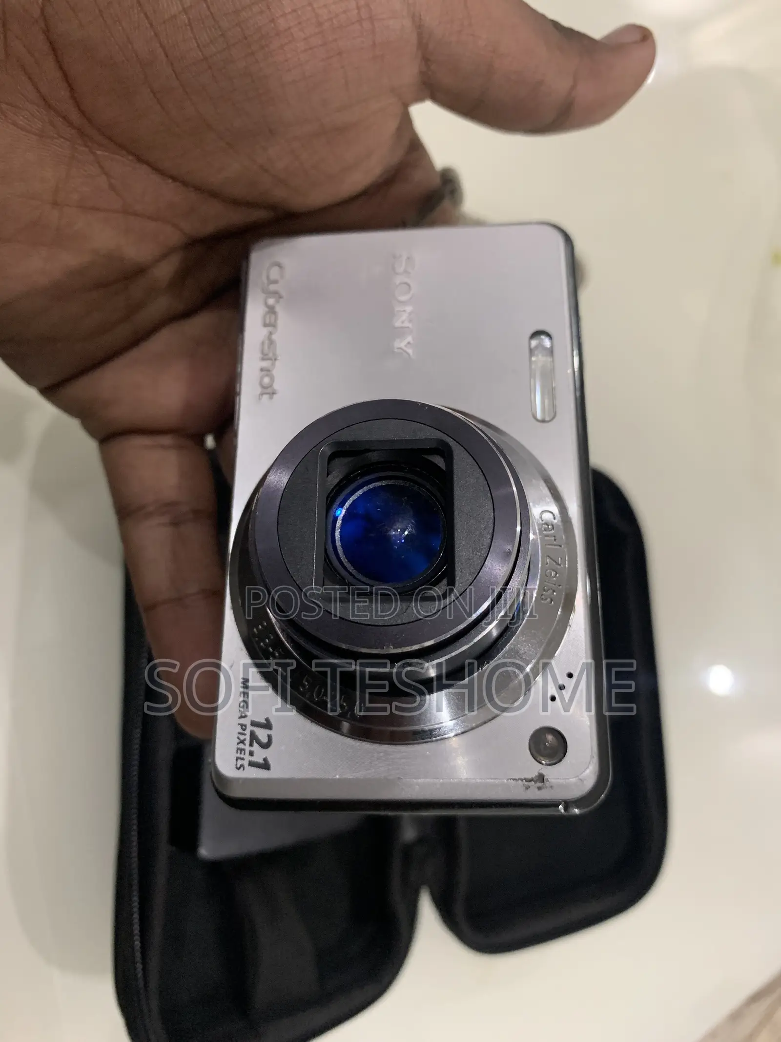 Digital Camera