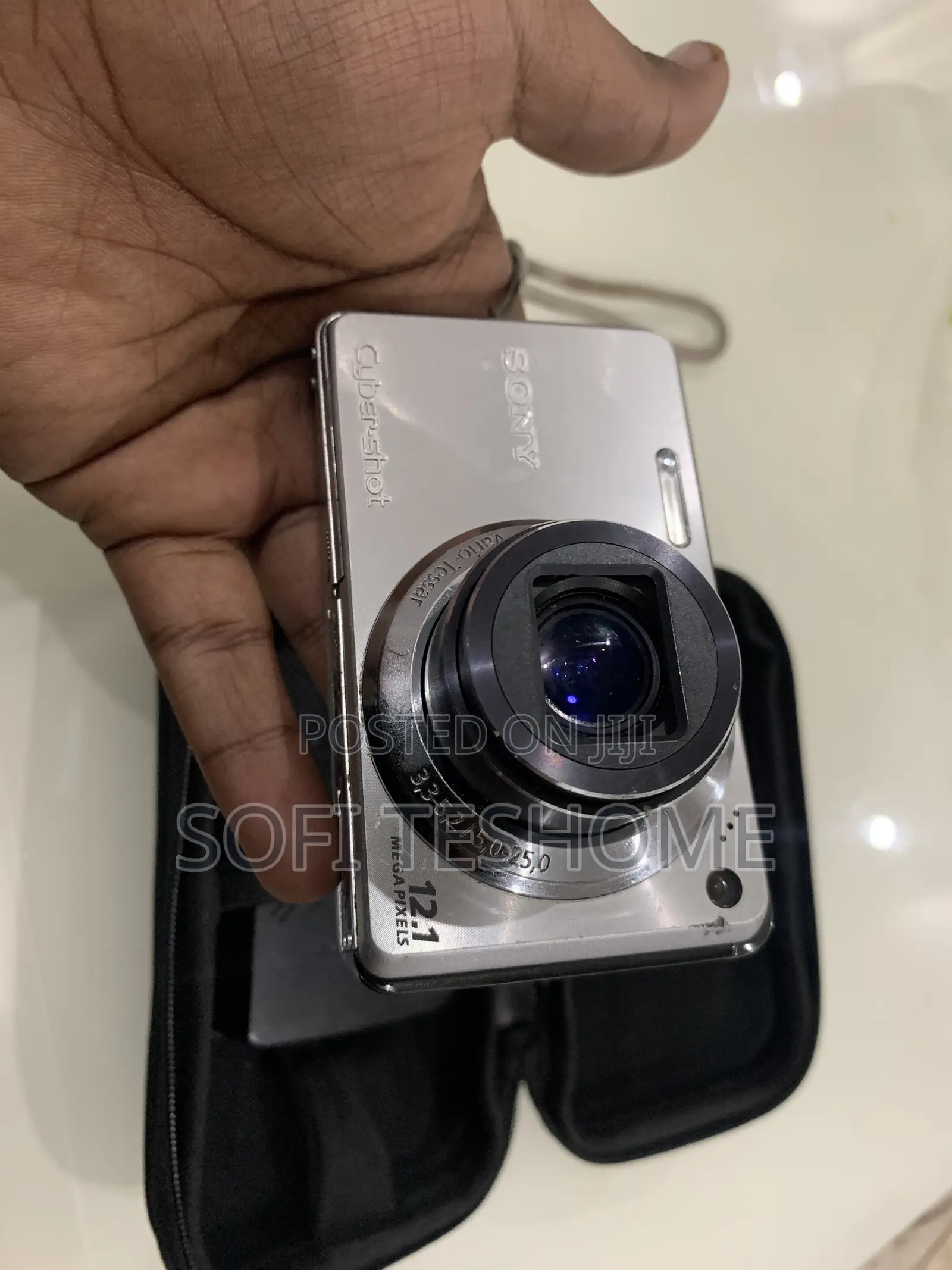 Digital Camera