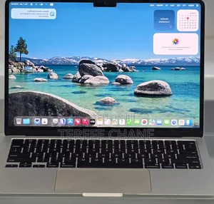New Laptop Apple MacBook Air 2025 M4 16GB Apple M4 Pro SSD 256GB