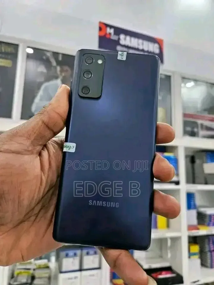 New Samsung Galaxy S20 FE 5G 128 GB
