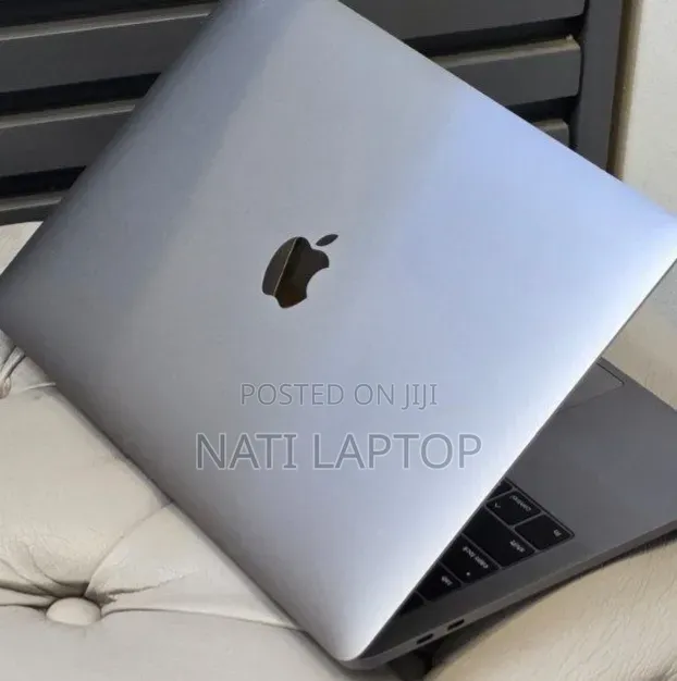 New Laptop Apple MacBook Pro 2019 16GB Intel Core i5 SSD 512GB