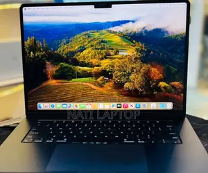 New Laptop Apple MacBook Air 2024 M3 8GB Apple M3 SSD 256GB