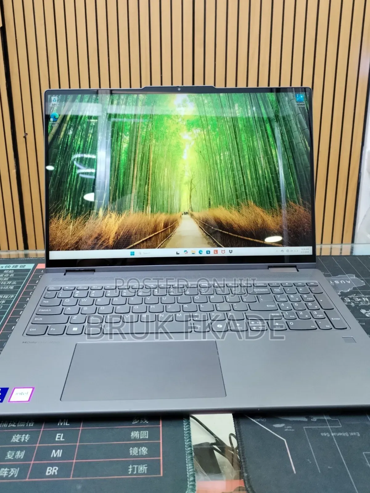 New Laptop Lenovo ThinkPad Yoga 16GB Intel Core Ultra 7 SSD 1T