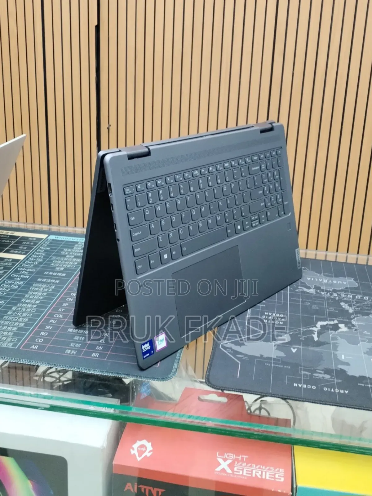 New Laptop Lenovo ThinkPad Yoga 16GB Intel Core Ultra 7 SSD 1T