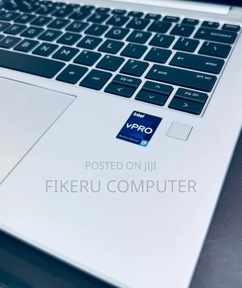 New Laptop HP EliteBook 840 G10 16GB Intel Core i7 SSD 512GB