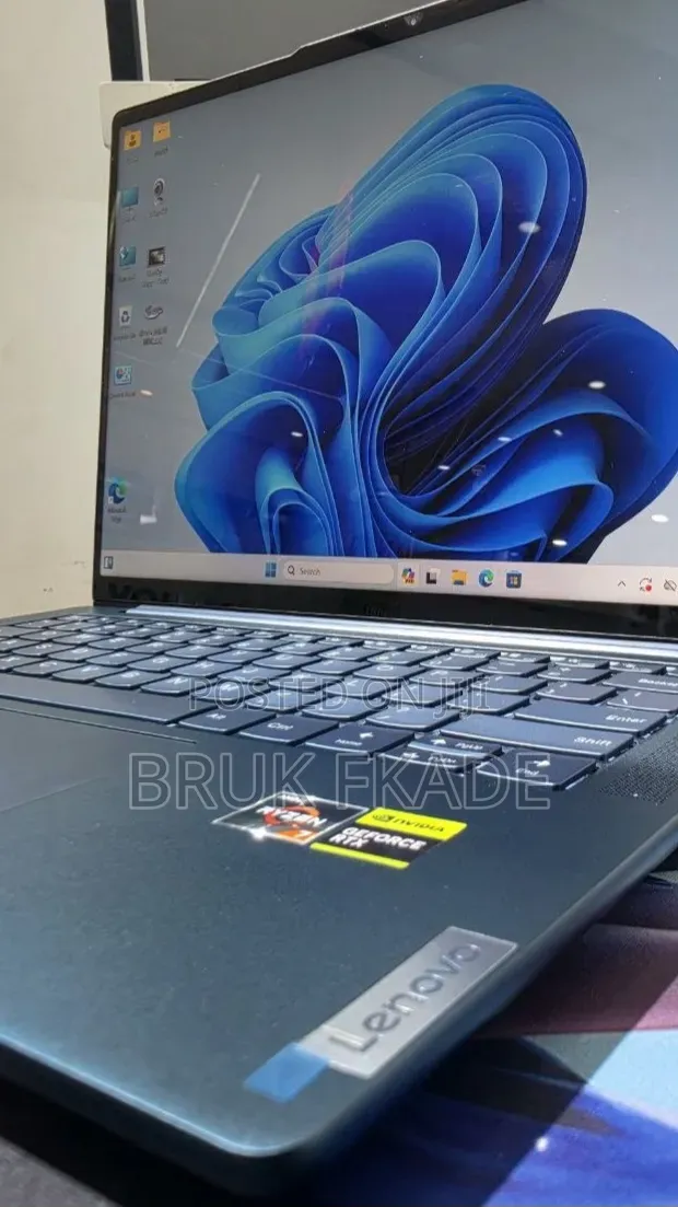 New Laptop Lenovo ThinkPad Yoga 16GB AMD Ryzen 7 SSD 512GB