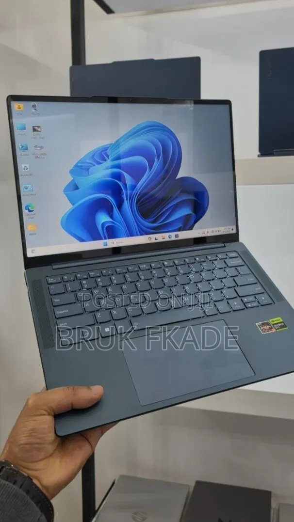 New Laptop Lenovo ThinkPad Yoga 16GB AMD Ryzen 7 SSD 512GB