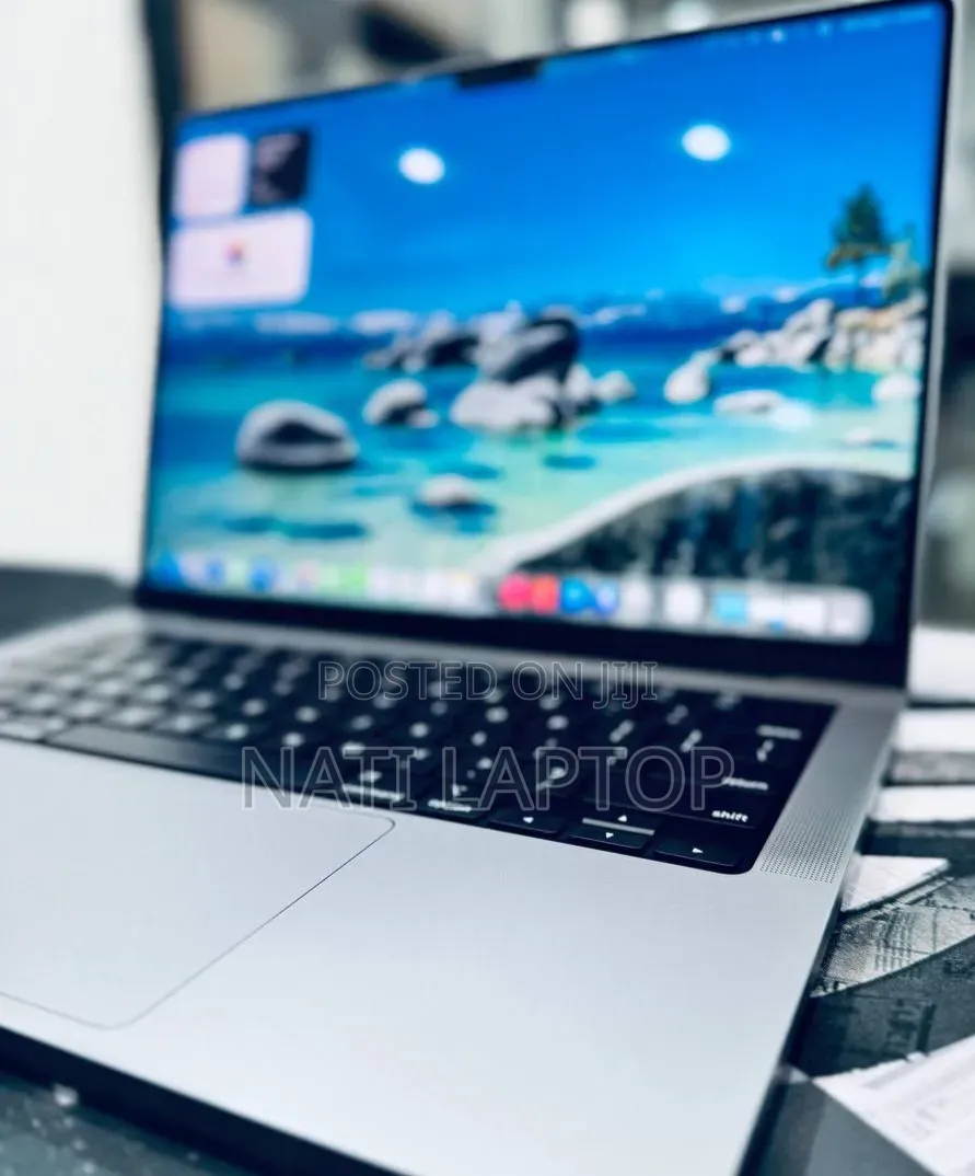 New Laptop Apple MacBook Pro 2021 M1 16GB Apple M1 Pro SSD 512GB