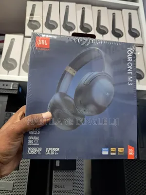 JBL Tour One M3