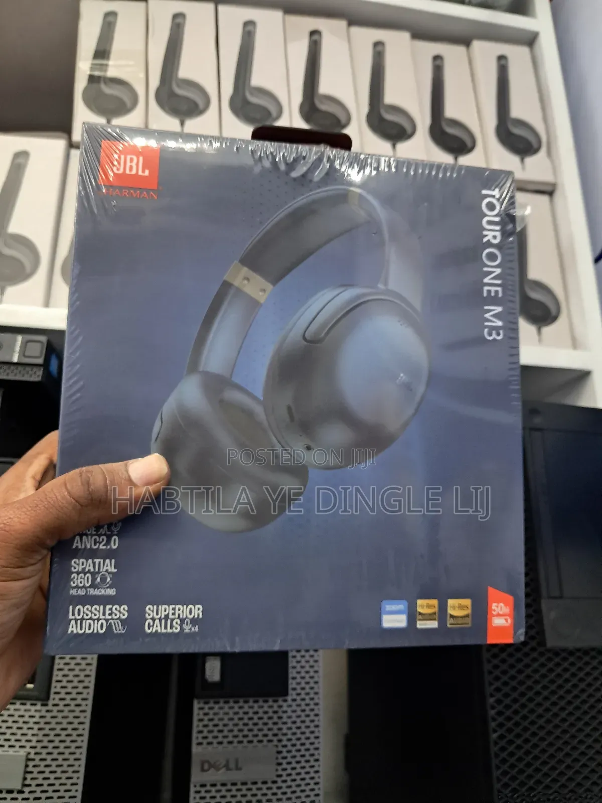 JBL Tour One M3