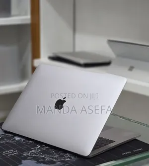 New Laptop Apple MacBook Pro 2019 16GB Intel Core i7 SSD 512GB