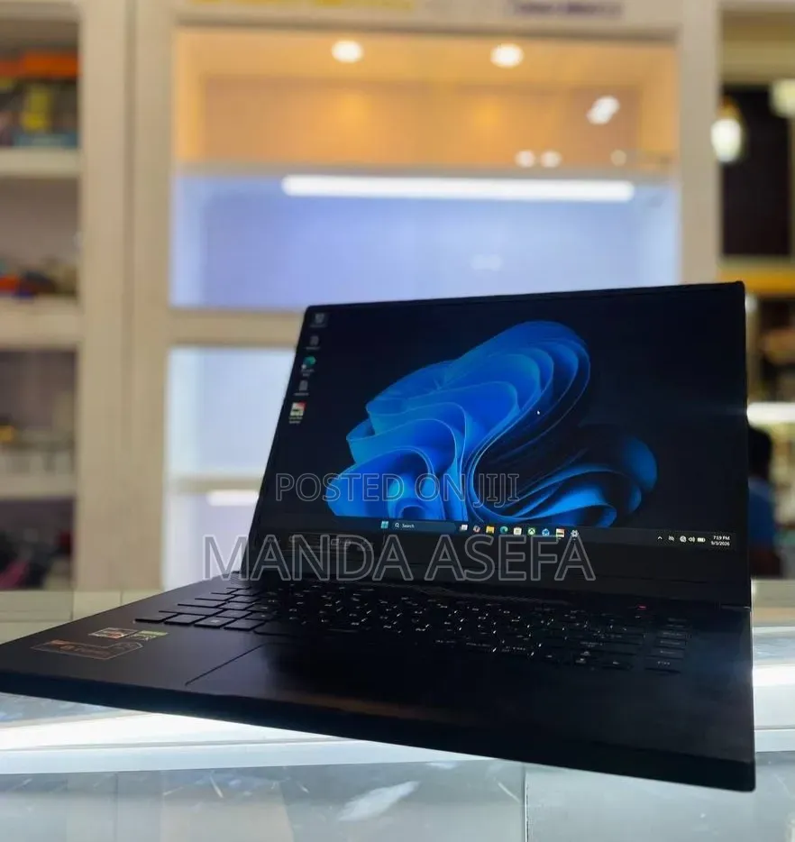 New Laptop Asus ROG Zephyrus G15 16GB AMD Ryzen 7 SSD 512GB