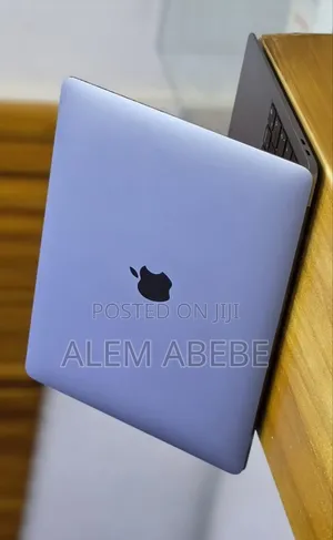 New Laptop Apple MacBook Air 2020 M1 16GB Apple M1 SSD 256GB