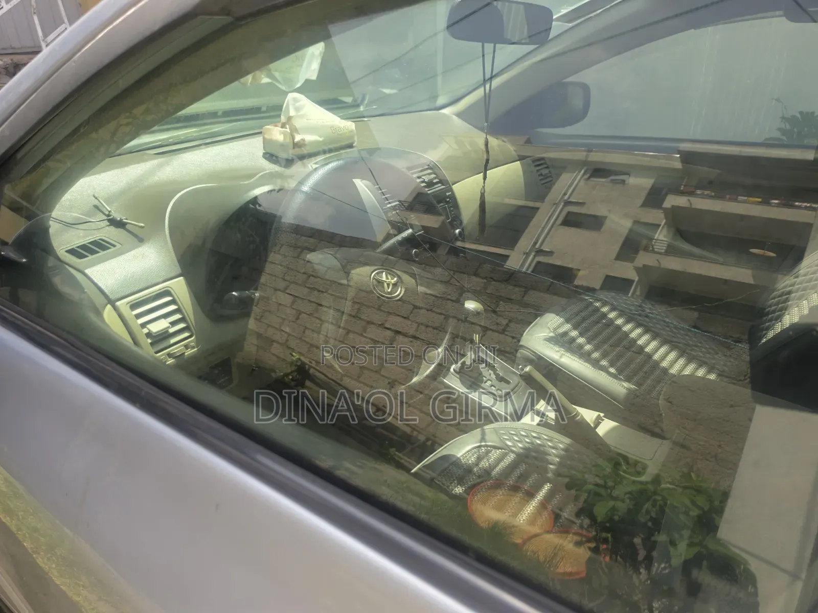 Toyota Corolla 2010 Gray