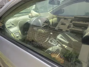 Toyota Corolla 2010 Gray