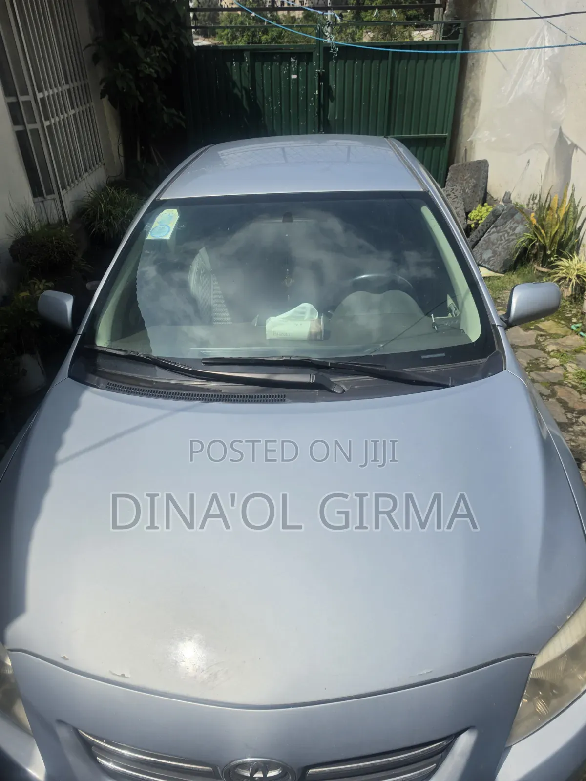 Toyota Corolla 2010 Gray