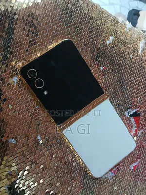New Samsung Galaxy Z Flip3 5G 256 GB White
