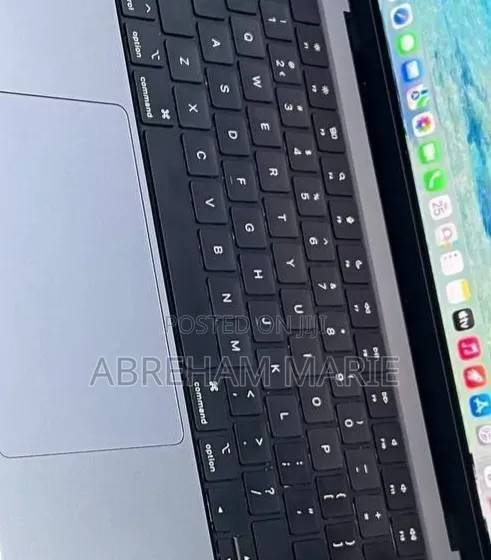 New Laptop Apple MacBook Pro 2021 M1 16GB Apple M1 Pro SSD 512GB
