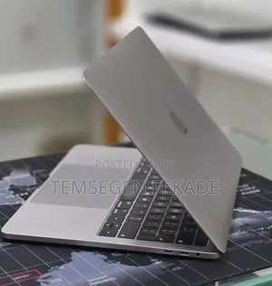New Laptop Apple MacBook Pro 2019 16GB Intel Core i7 SSD 512GB