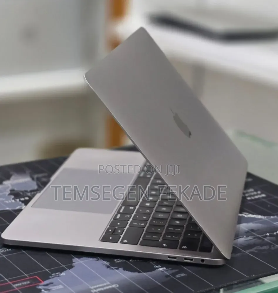 New Laptop Apple MacBook Pro 2019 16GB Intel Core i7 SSD 512GB