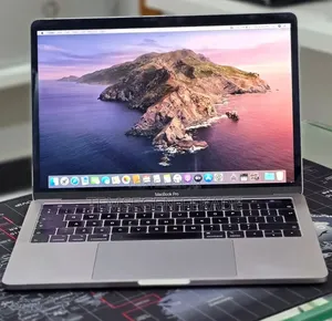 New Laptop Apple MacBook Pro 2019 16GB Intel Core i7 SSD 512GB