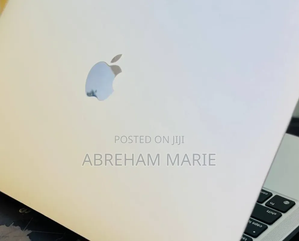 New Laptop Apple MacBook Pro 2021 M1 16GB Apple M1 Pro SSD 256GB