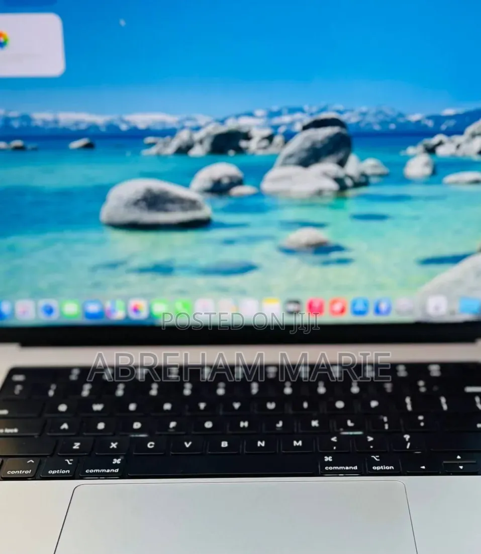 New Laptop Apple MacBook Pro 2021 M1 32GB Apple M1 Pro SSD 1T
