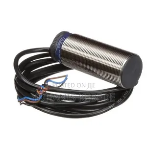 XS618B1MBL2 M18 Telemecanique Sensor