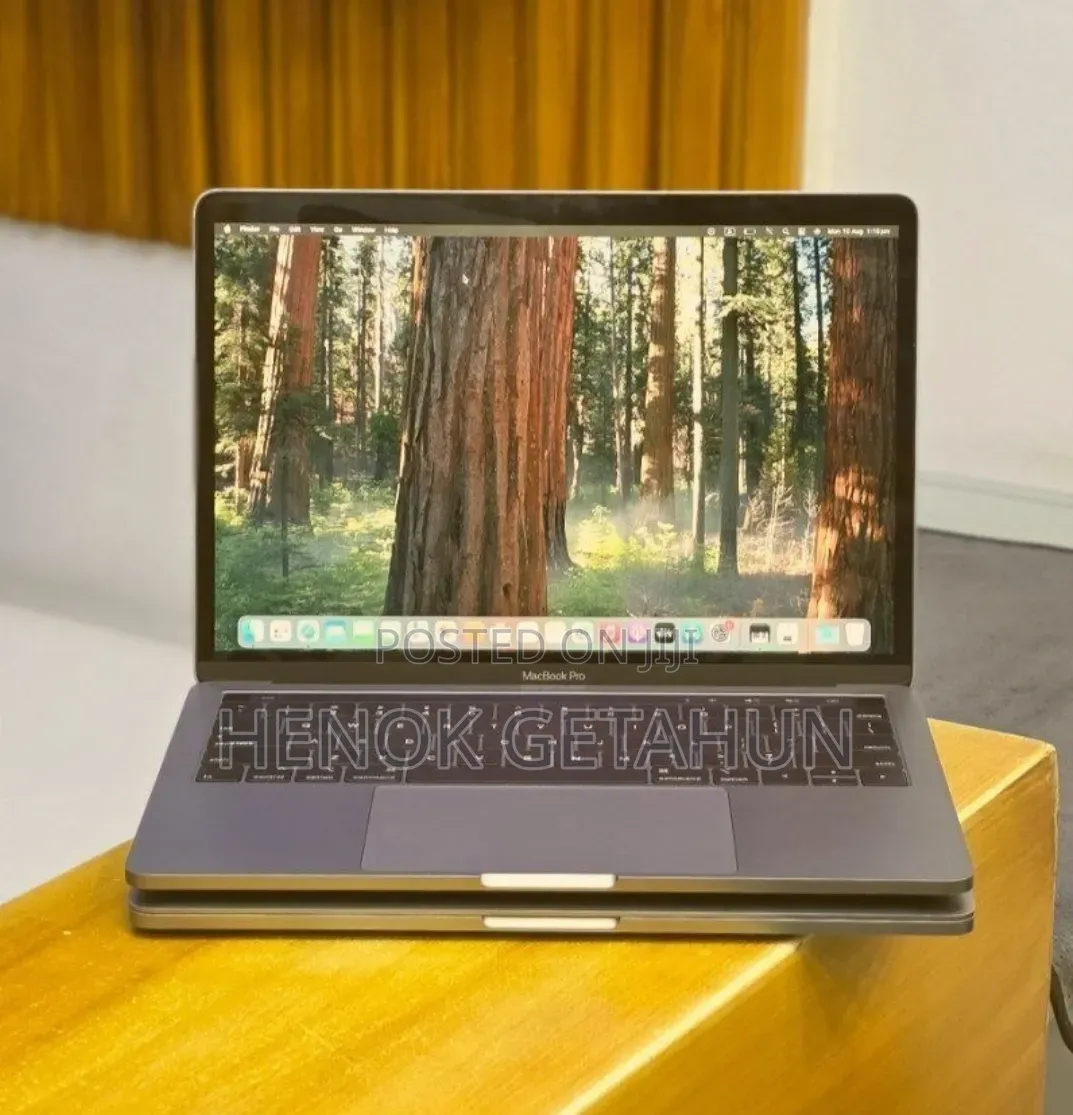 New Laptop Apple MacBook Pro 2019 16GB Intel Core i5 SSD 512GB