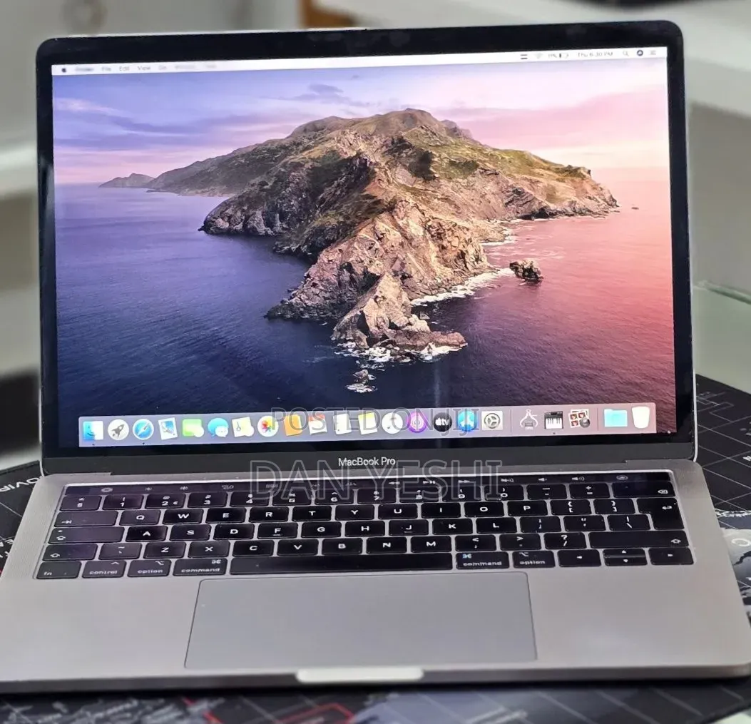 New Laptop Apple MacBook Pro 2019 16GB Intel Core i7 SSD 512GB