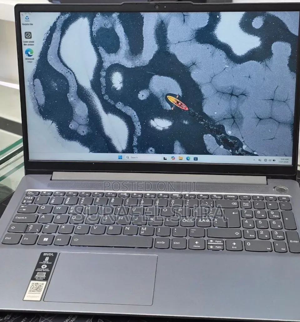 New Laptop Lenovo Ideapad 3 8GB Intel Core i5 SSD 512GB