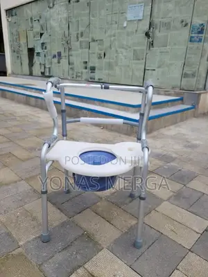 Toilet & Walkers瓶粵Commode,Shower Chair乍布comfort for Various User Needs