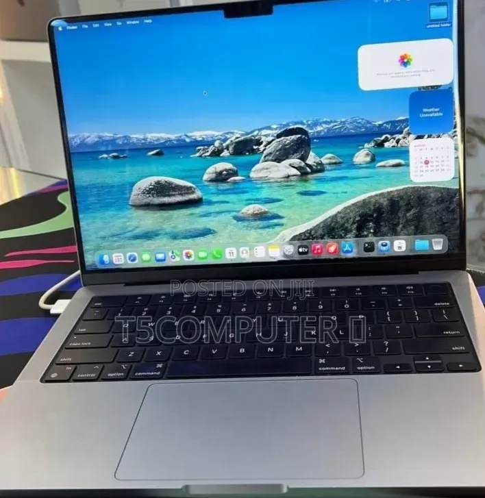 New Laptop Apple MacBook Pro 2023 M3 8GB Apple M3 Pro SSD 512GB