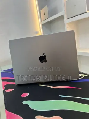 New Laptop Apple MacBook Pro 2023 M3 8GB Apple M3 Pro SSD 512GB