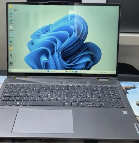 New Laptop Lenovo Yoga 7i 16GB AMD Ryzen 7 SSD 512GB
