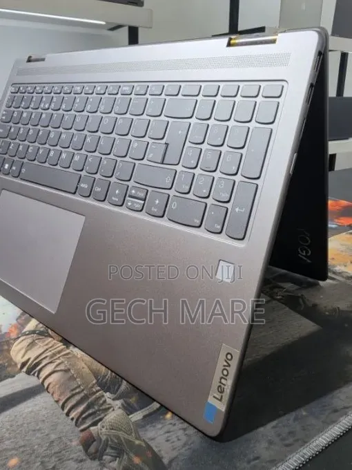 New Laptop Lenovo Yoga 7i 16GB AMD Ryzen 7 SSD 512GB